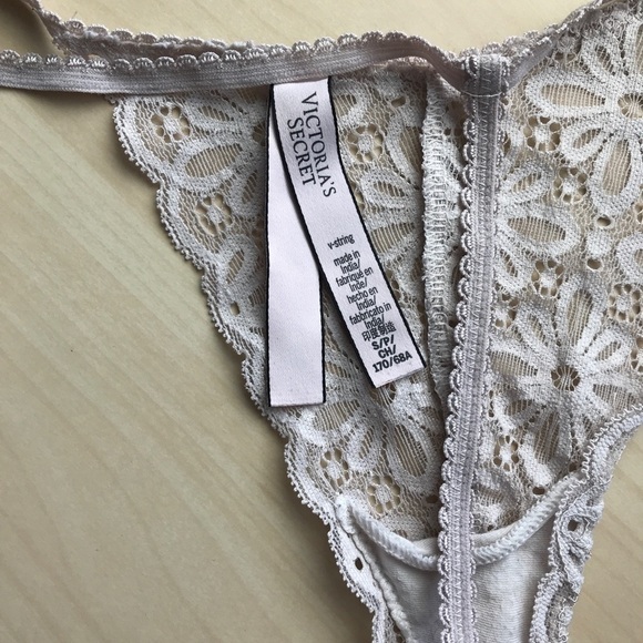 Victoria’s Secret beige lace v-string panties - Picture 3 of 4